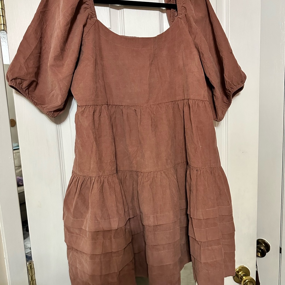 Rust Tiered Puff Sleeve Dress